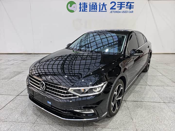 Фото 1 - Volkswagen Magotan