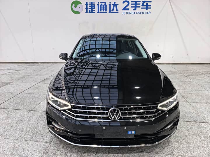 Фото 2 - Volkswagen Magotan