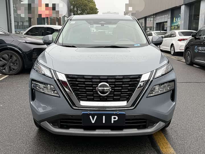 Фото 2 - Nissan X-Trail