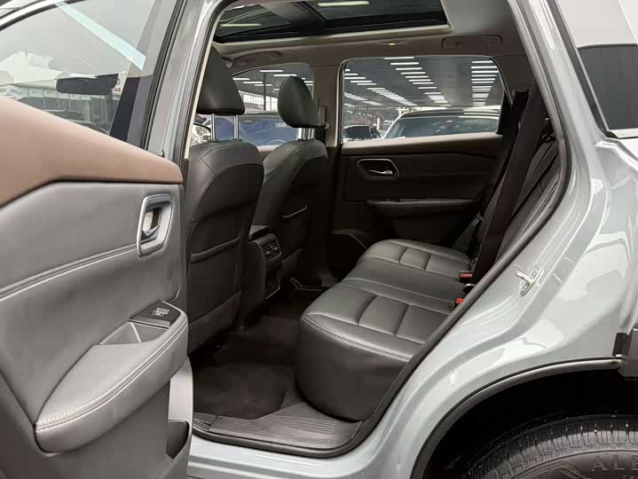 Фото 5 - Nissan X-Trail