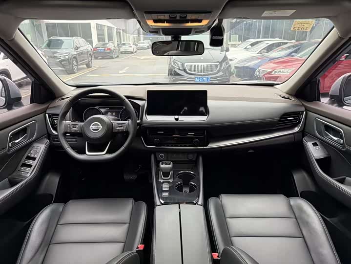 Фото 8 - Nissan X-Trail