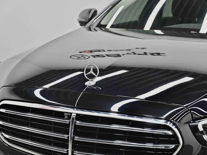 Фото 8 - Mercedes-Benz E-Class Hybrid