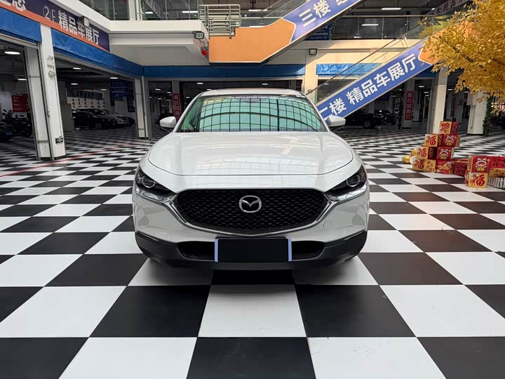 Фото 2 - Mazda CX-30