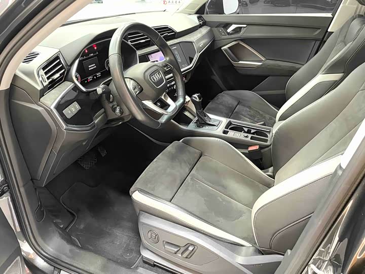 Фото 5 - Audi Q3