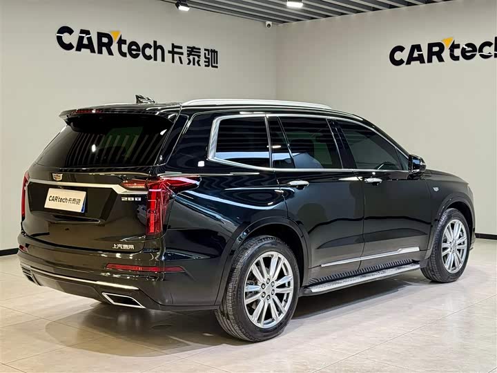 Фото 4 - Cadillac XT6