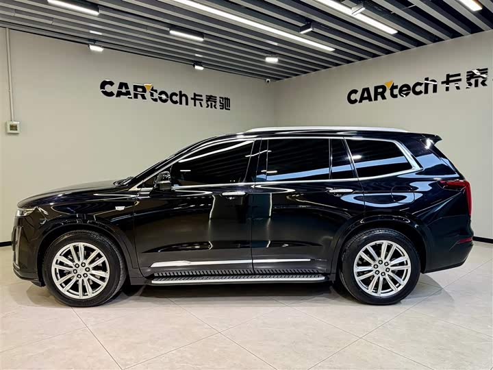 Фото 6 - Cadillac XT6