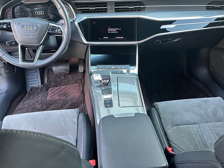 Фото 8 - Audi A6L