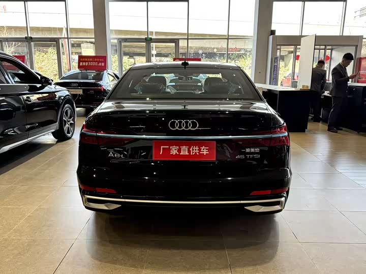 Фото 8 - Audi A6L