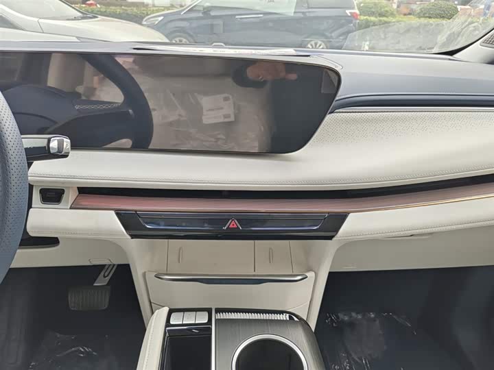 Фото 9 - Buick GL8 Hybrid