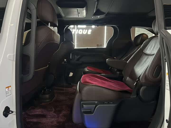 Фото 5 - Toyota Sienna