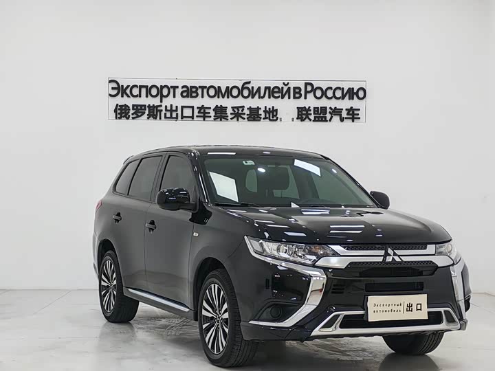 Фото 3 - Mitsubishi Outlander