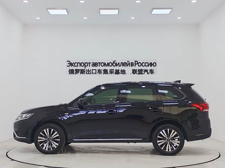 Фото 5 - Mitsubishi Outlander