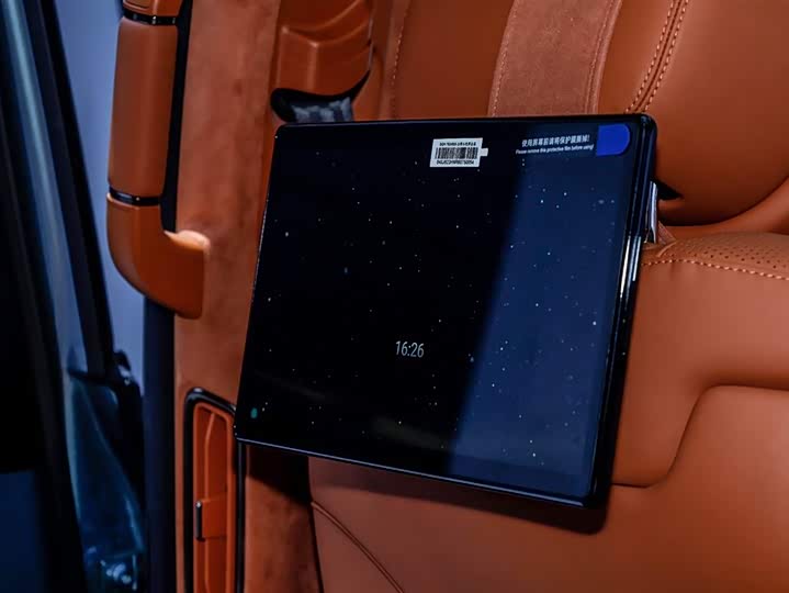 Фото 7 - BYD Yangwang U8