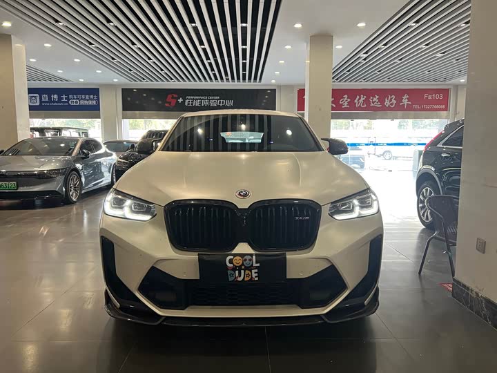 Фото 2 - BMW X4 M