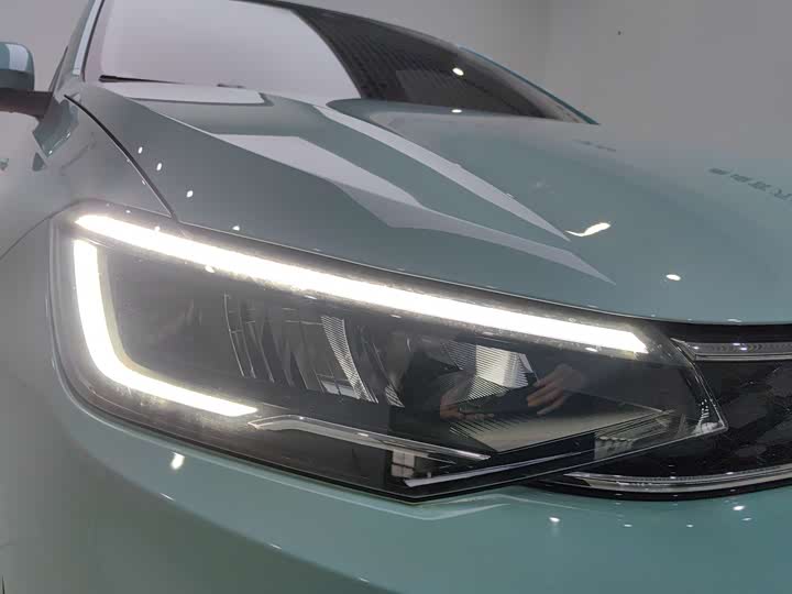 Фото 9 - Volkswagen Lavida