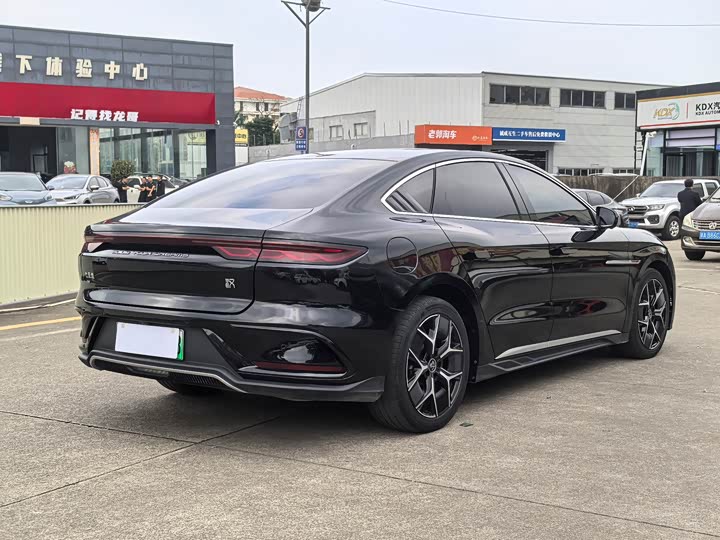 Фото 9 - BYD Han