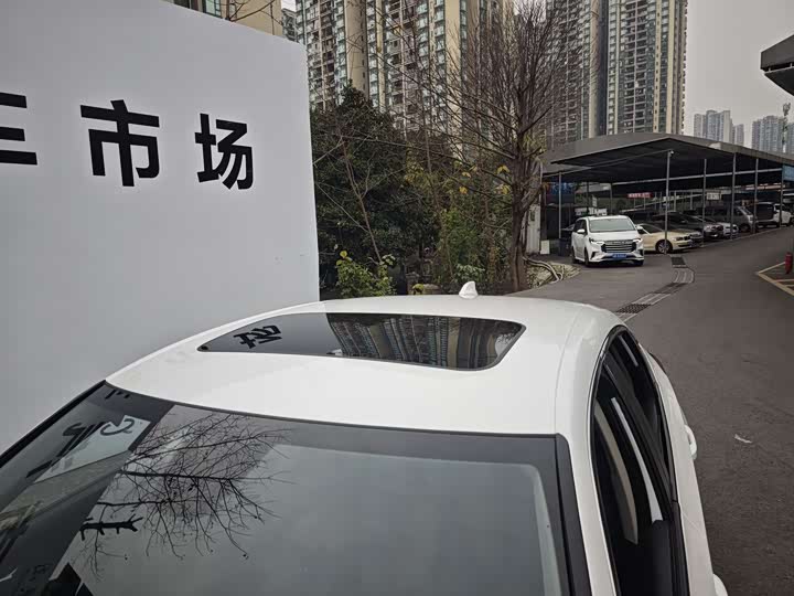 Фото 8 - Honda Civic