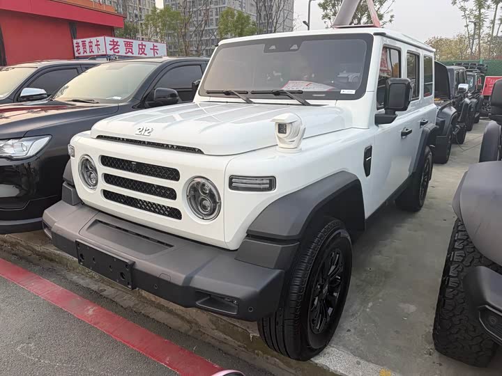 Photo 1 - BAW 212 T01