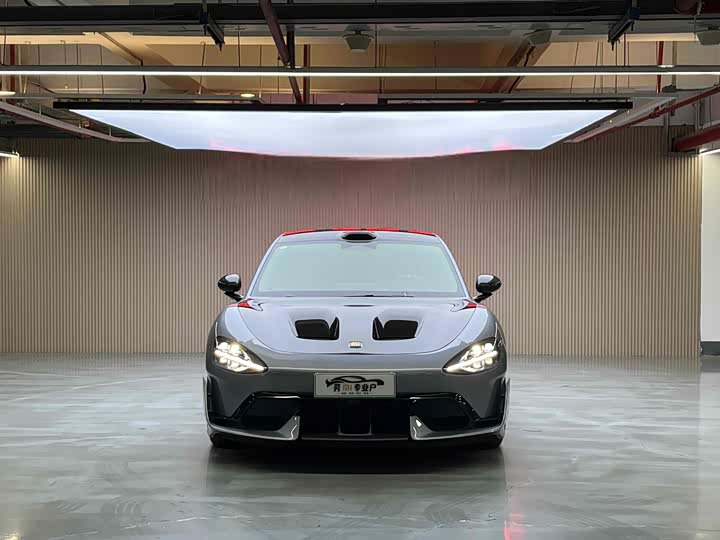 Фото 2 - Xiaomi SU7 Ultra