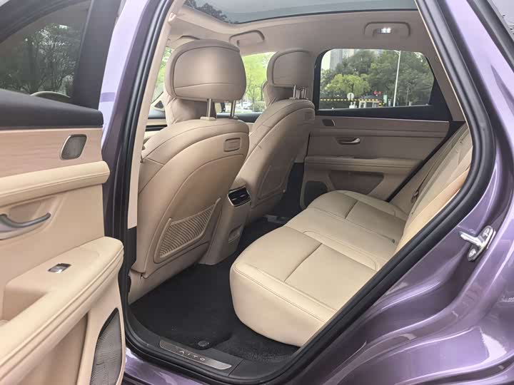 Фото 7 - Aito M5