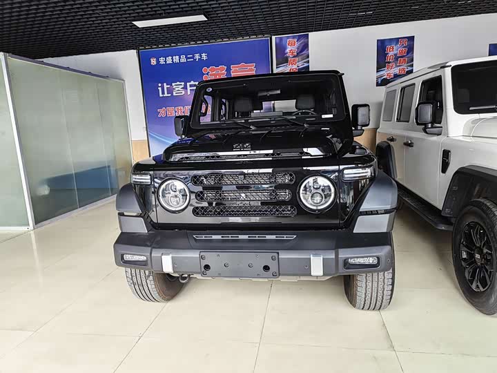 Photo 2 - BAW 212 T01