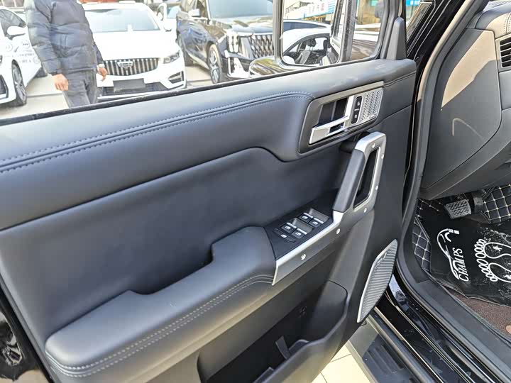 Photo 8 - BAW 212 T01