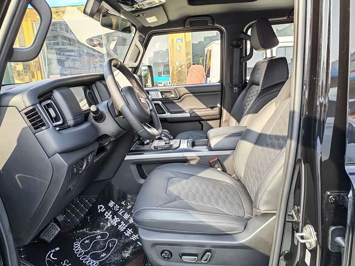 Photo 9 - BAW 212 T01