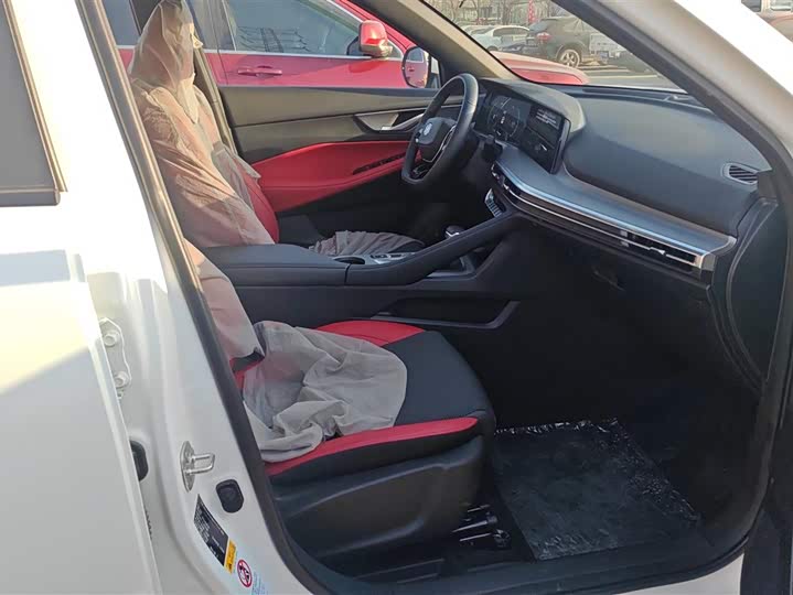 Фото 8 - Changan CS35 Plus