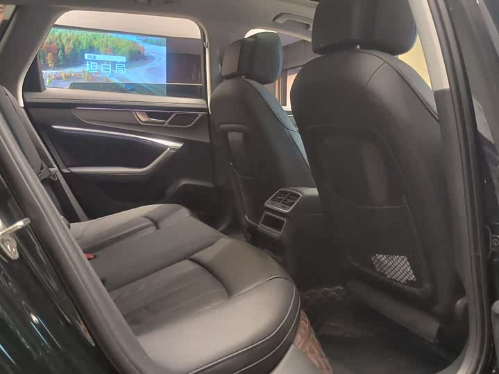 Фото 6 - Audi A6