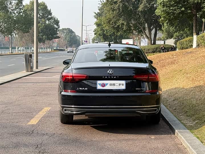 Фото 5 - Volkswagen Passat