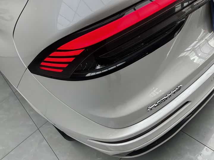 Фото 6 - Lincoln Corsair