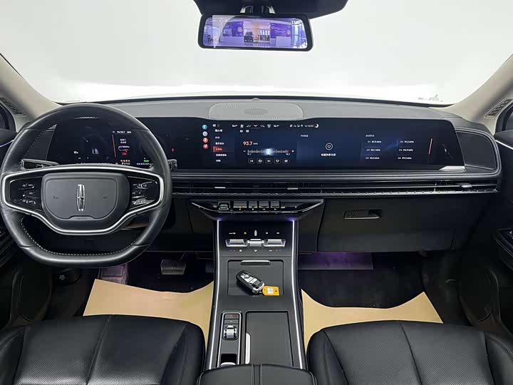 Фото 9 - Lincoln Corsair