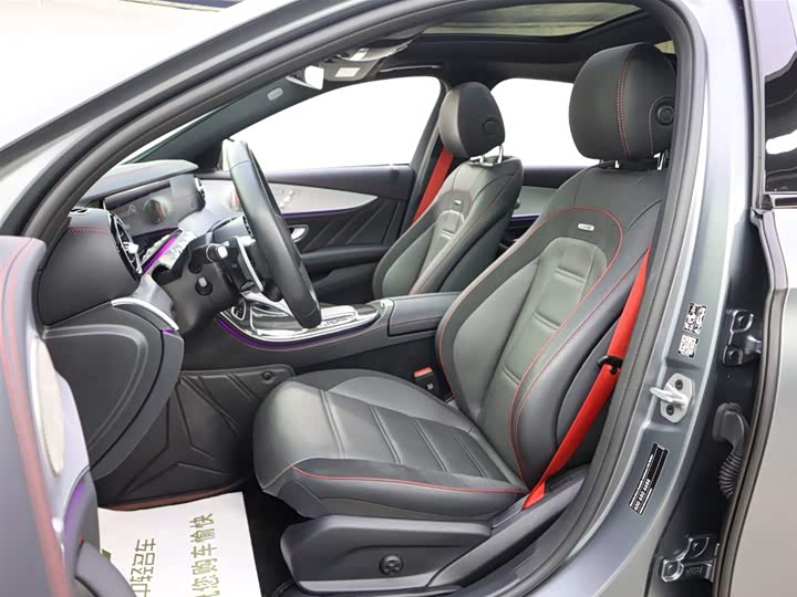 Photo 7 - Mercedes-Benz E-Class AMG