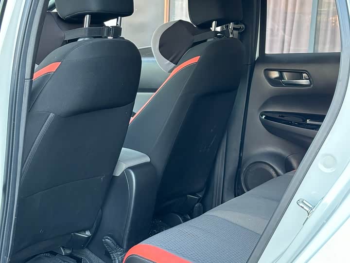 Фото 5 - Honda Life