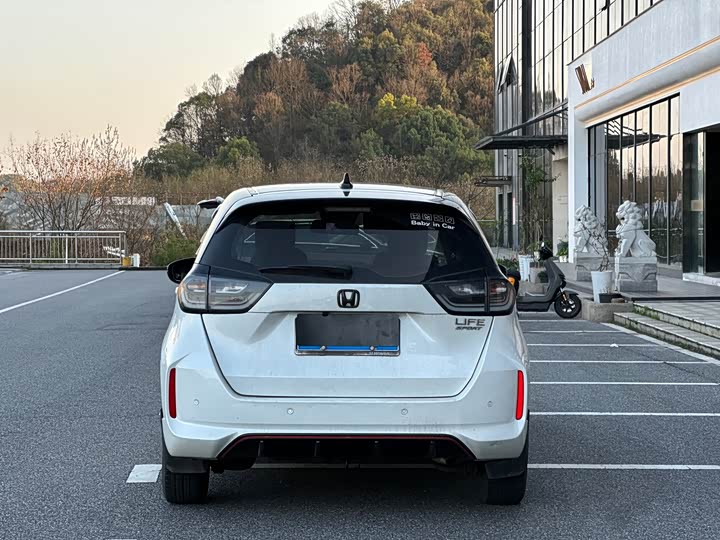 Фото 8 - Honda Life