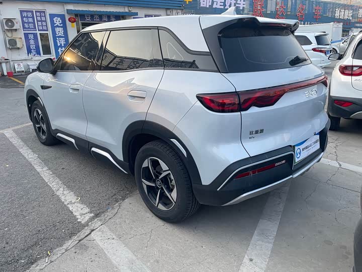 Фото 4 - BYD Yuan Up