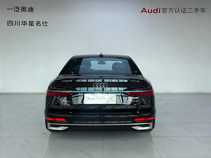 Фото 5 - Audi A6L