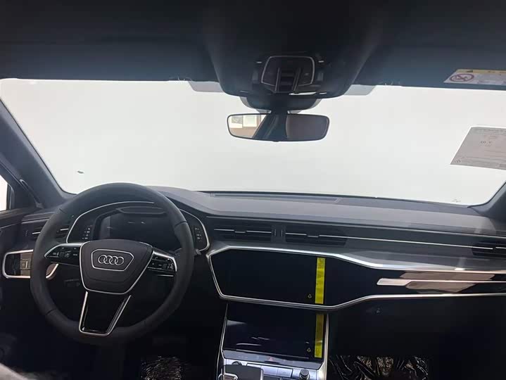 Фото 7 - Audi A6L