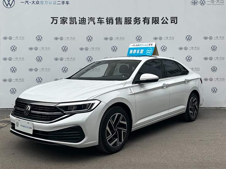 Фото 1 - Volkswagen Sagitar L