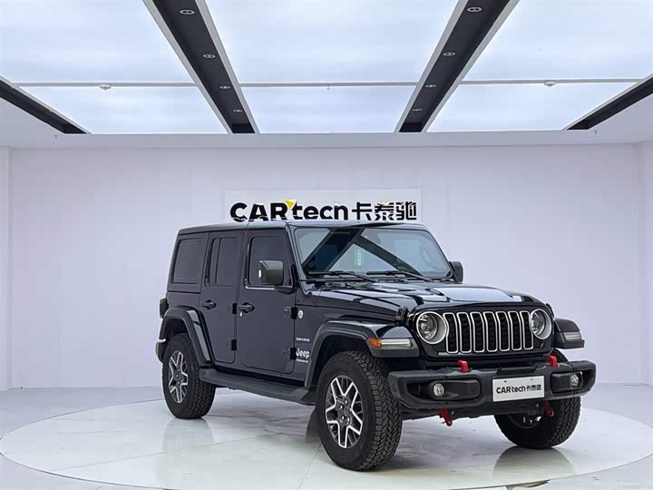 Фото 7 - Jeep Wrangler