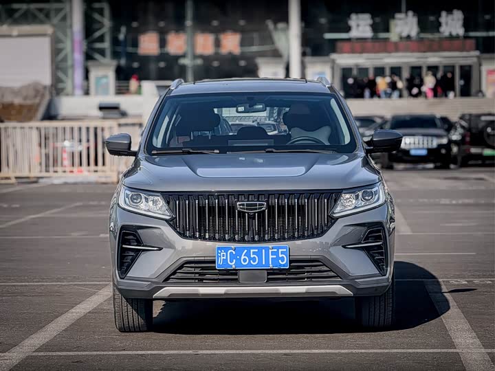 Фото 2 - Geely Vision X6
