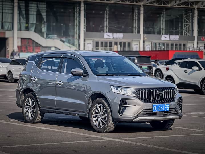 Фото 3 - Geely Vision X6