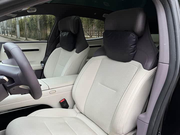 Фото 5 - Avatr 06