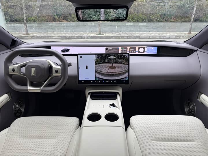 Фото 7 - Avatr 06