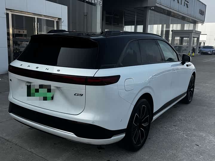 Photo 2 - XPeng G9