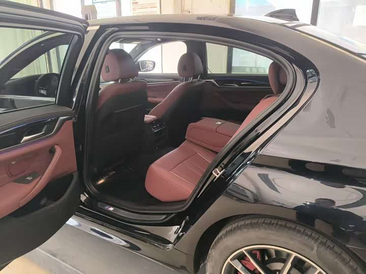 Фото 7 - BMW 5 Series