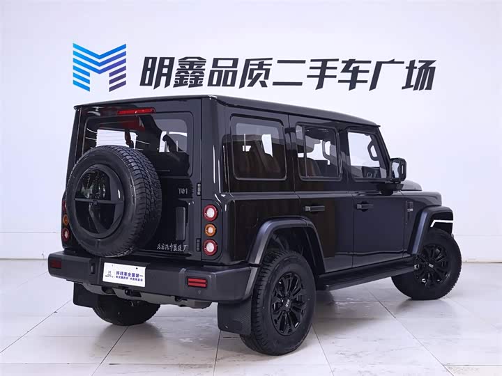 Photo 7 - BAW 212 T01