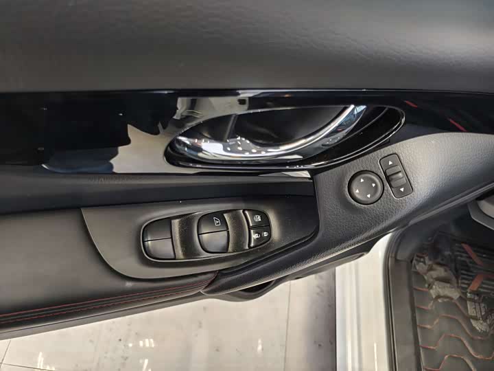 Фото 5 - Nissan Qashqai