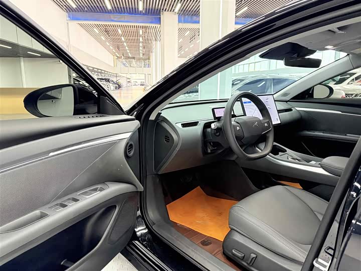 Фото 4 - XPeng Mona M03