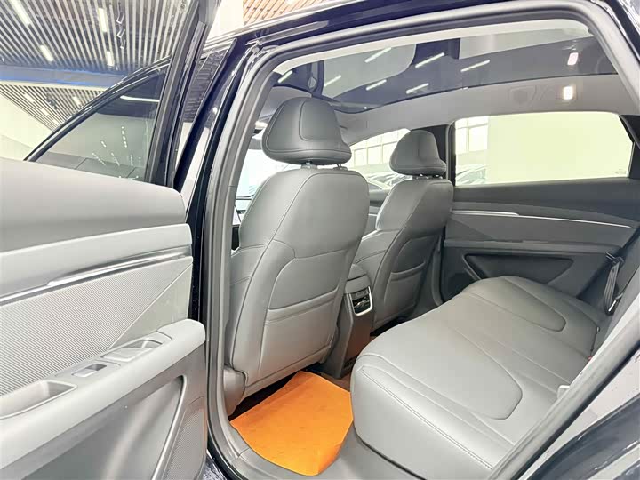 Фото 5 - XPeng Mona M03